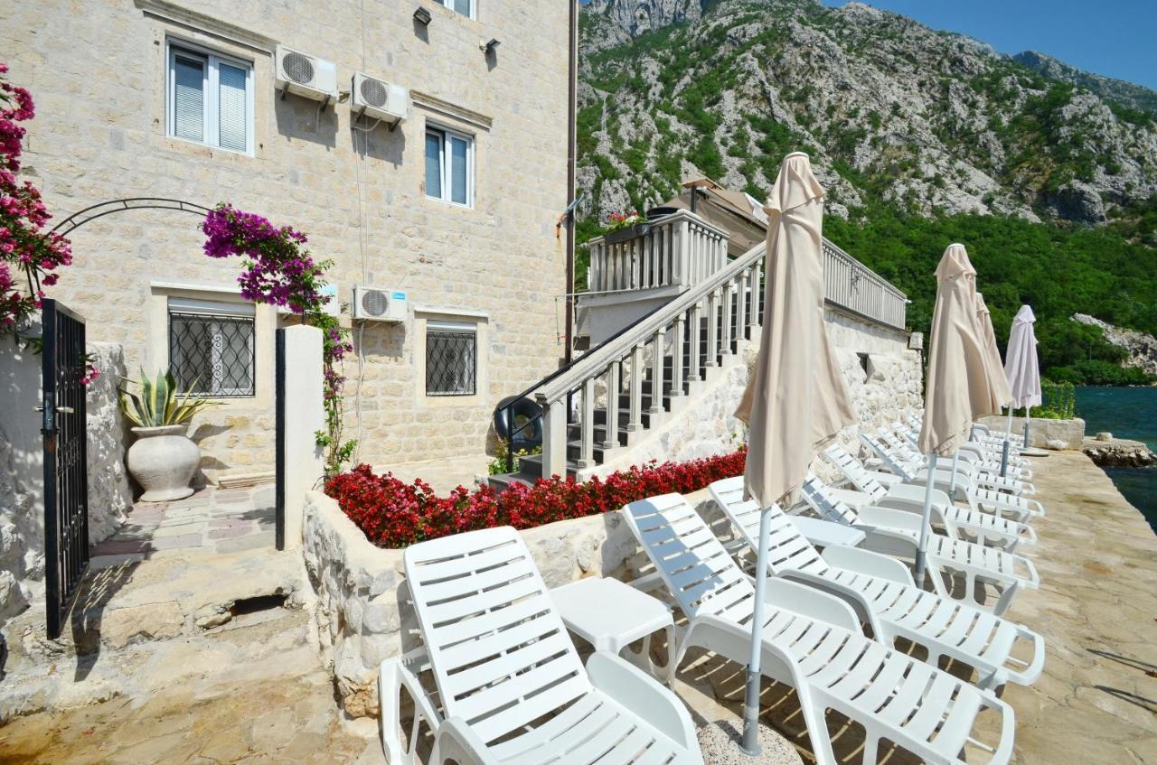 Appartement Tau Mir I Dobro à Kotor Extérieur photo