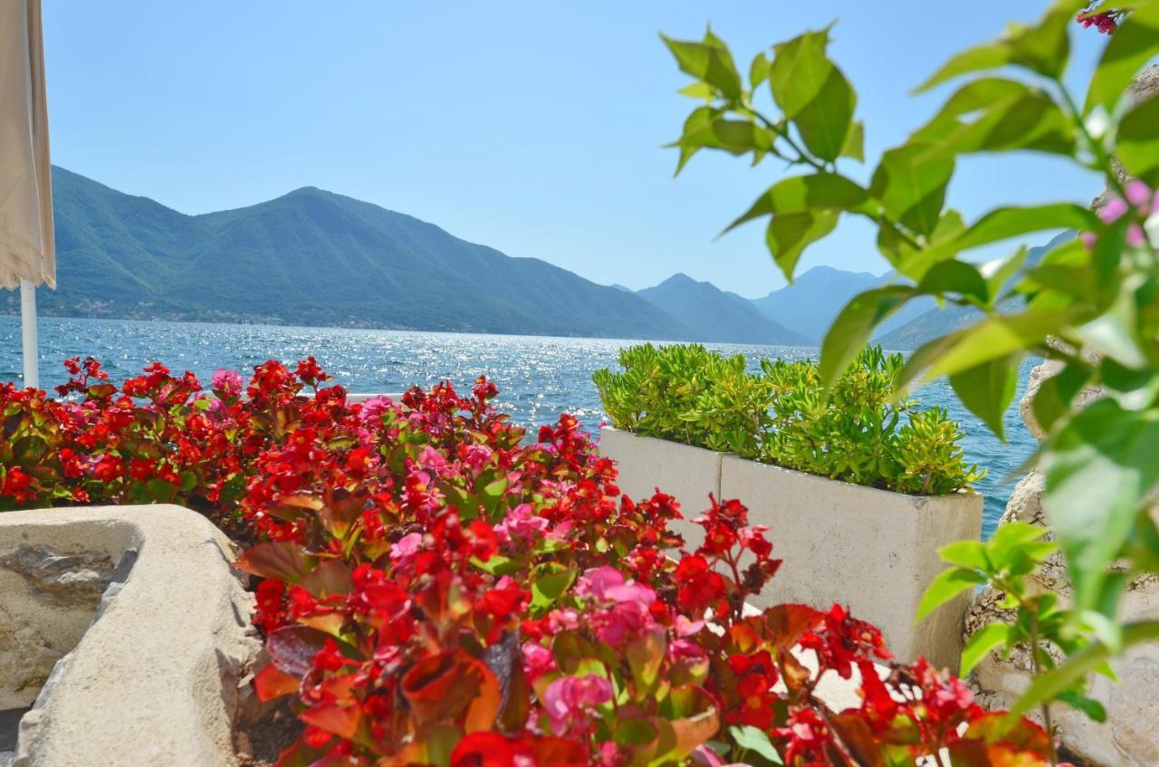 Appartement Tau Mir I Dobro à Kotor Extérieur photo