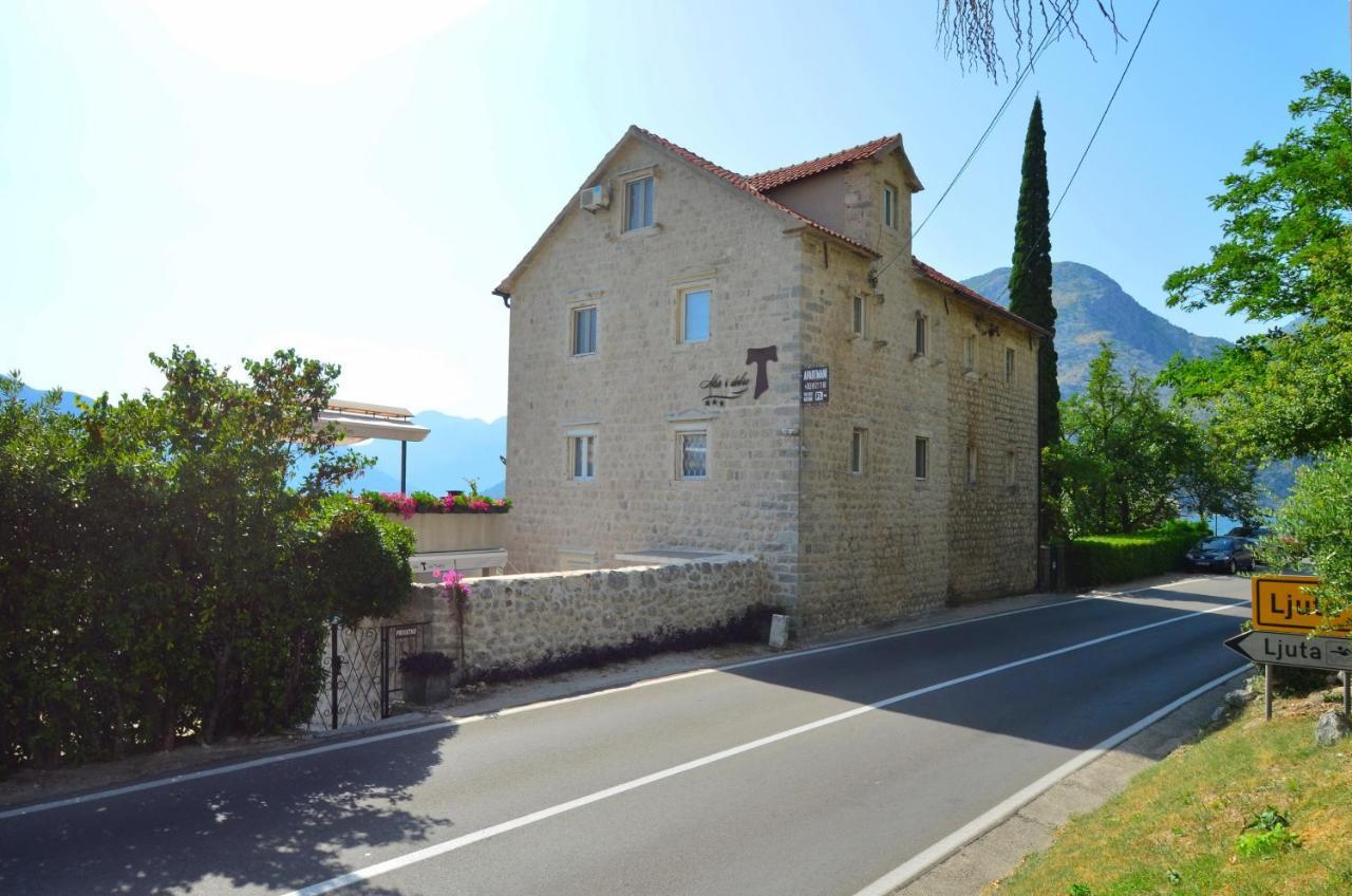 Appartement Tau Mir I Dobro à Kotor Extérieur photo